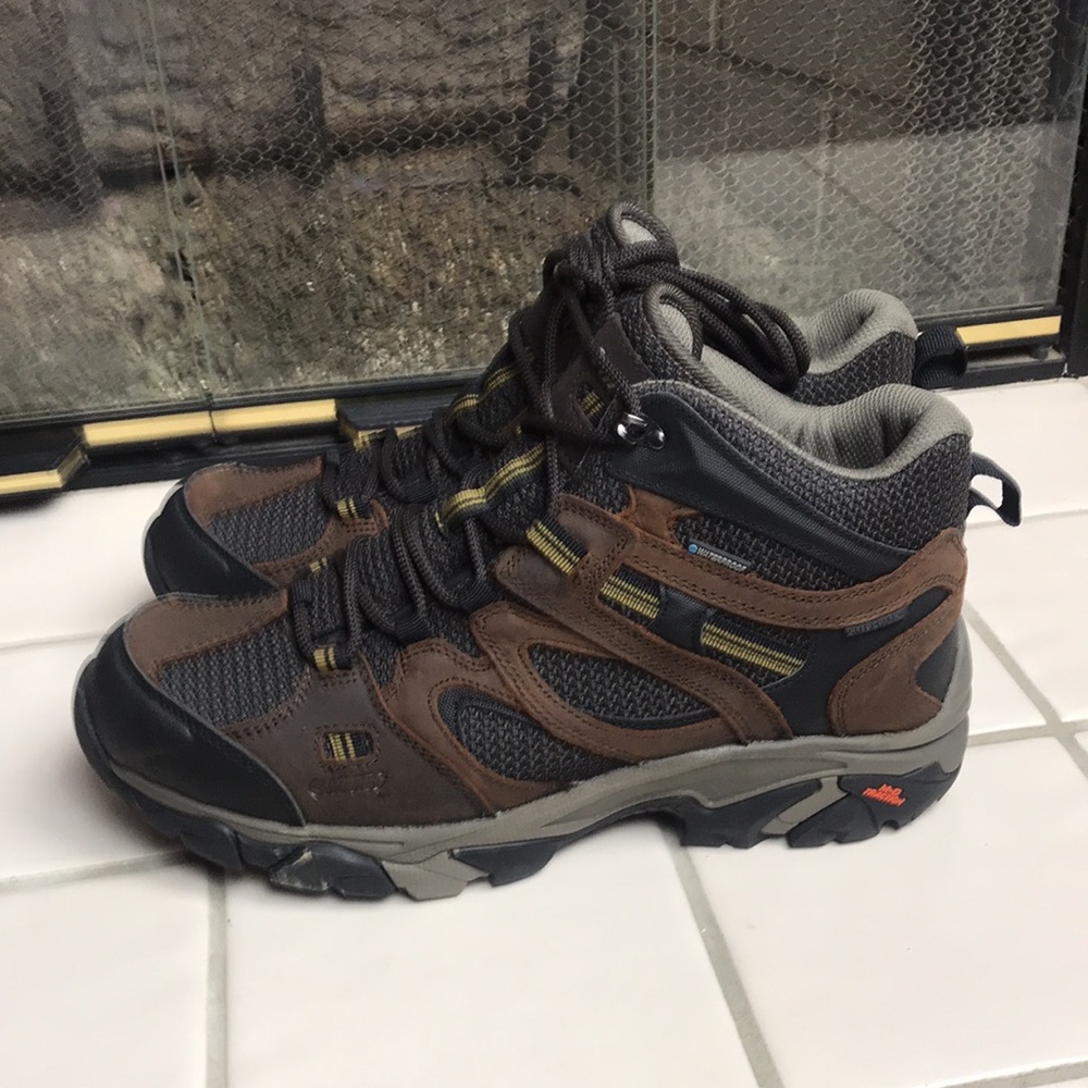 HI-TEC Apex Lite Men's Waterproof Hiking Boots